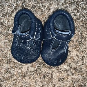 Freshly Picked Size 1 Navy Mary Janes